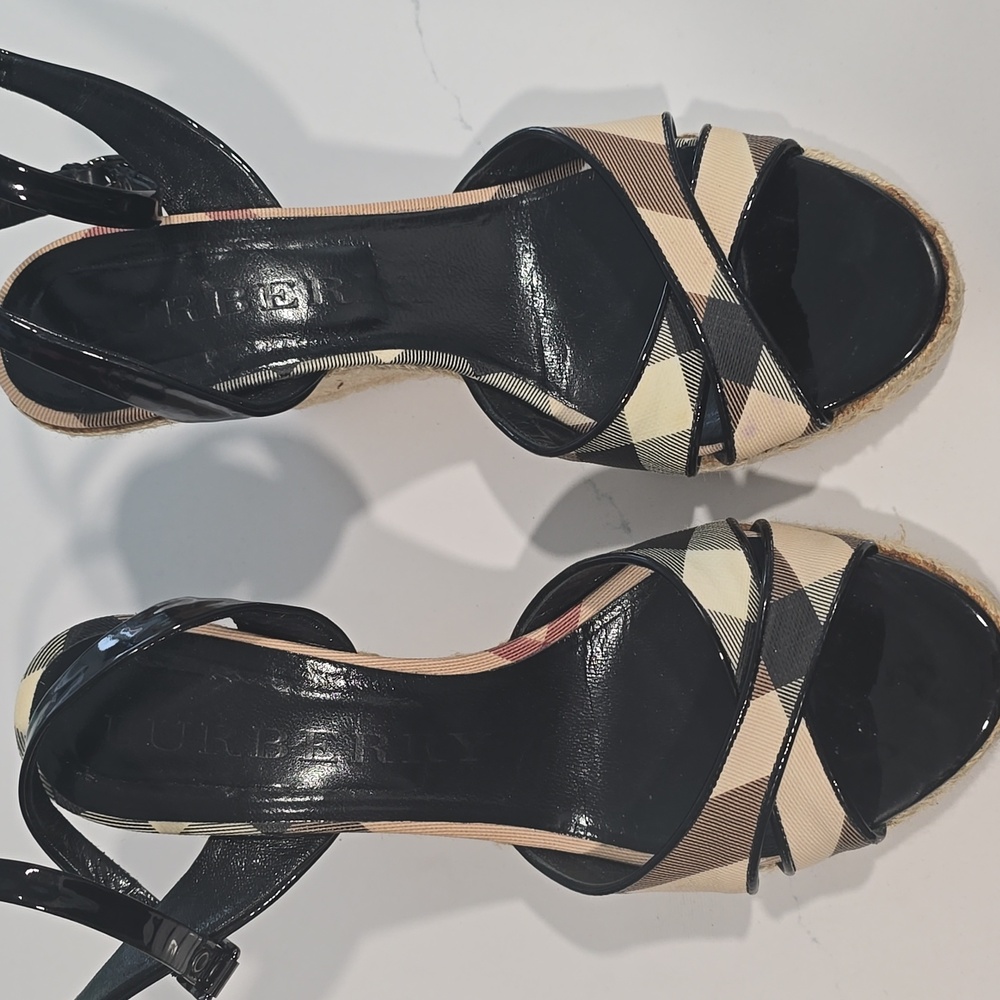 Burberry Plaid Wedge Sandals Espadrilles Size 39 with Box - Picture 10 of 16